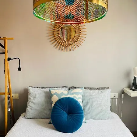 Apartment House Of Whales, Con Vistas Al Mar En Caion