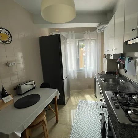 House Of Whales, Con Vistas Al Mar En Caion *