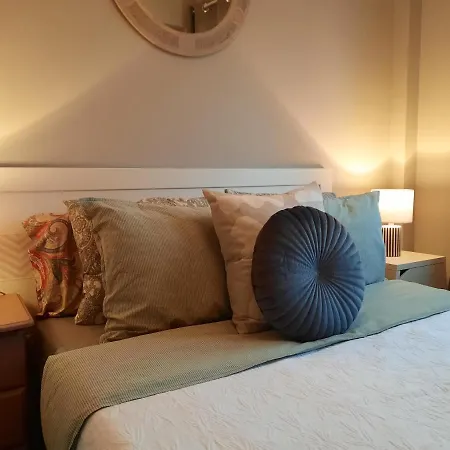 House Of Whales, Con Vistas Al Mar En Caion