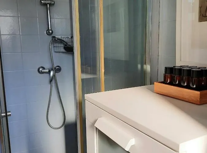 House Of Whales, Con Vistas Al Mar En Caion Διαμέρισμα *