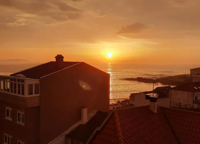 House Of Whales, Con Vistas Al Mar En Caion *