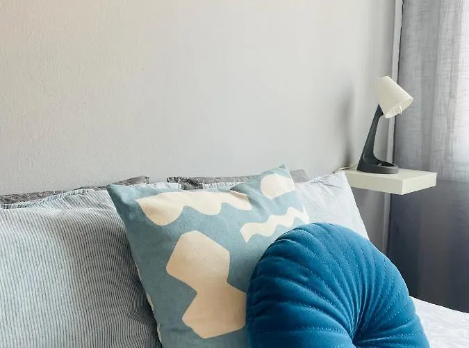 House Of Whales, Con Vistas Al Mar En Caion