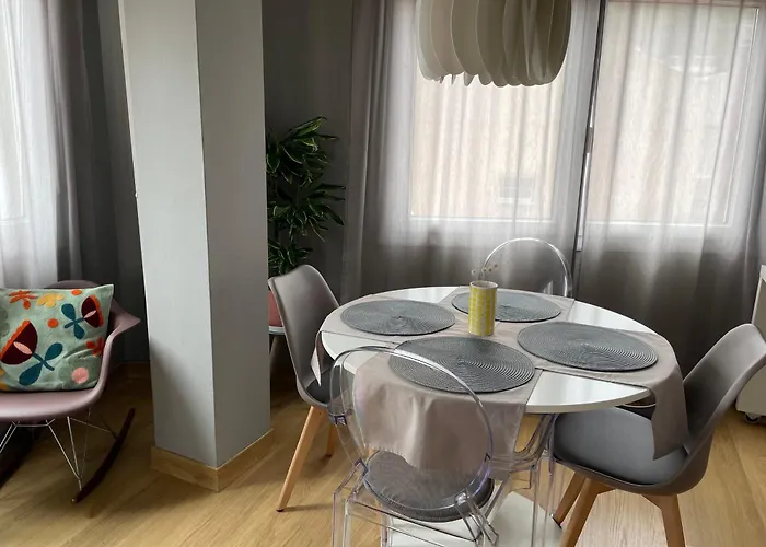 House Of Whales, Con Vistas Al Mar En Caion